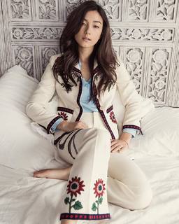 Natasha Liu Bordizzo feet photo thumbnail