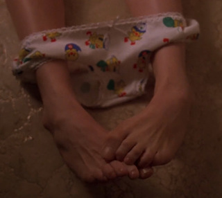 Natasha Lyonne feet photo thumbnail