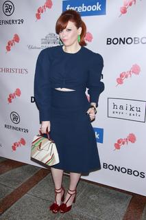 Natasha Lyonne feet photo thumbnail