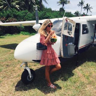 Natasha Oakley feet photo thumbnail
