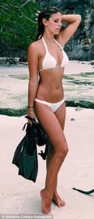 Natasha Oakley feet photo thumbnail