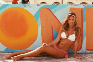 Natasha Oakley feet photo thumbnail