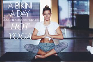 Natasha Oakley feet photo thumbnail