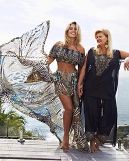 Natasha Oakley feet photo thumbnail