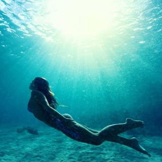 Natasha Oakley feet photo thumbnail