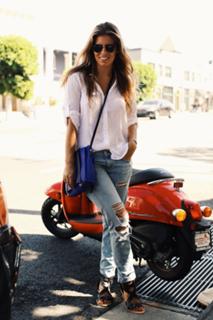 Natasha Oakley feet photo thumbnail