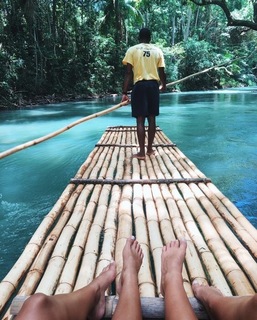 Natasha Oakley feet photo thumbnail