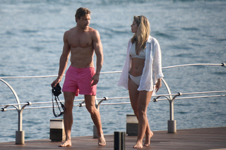 Natasha Oakley feet photo thumbnail