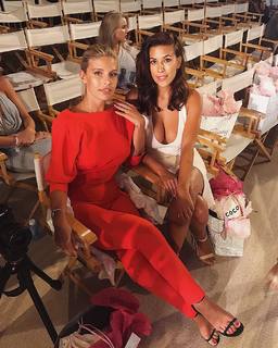 Natasha Oakley feet photo thumbnail