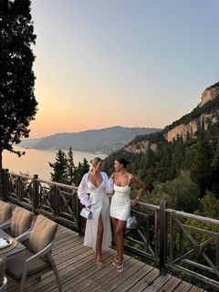 Natasha Oakley feet photo thumbnail