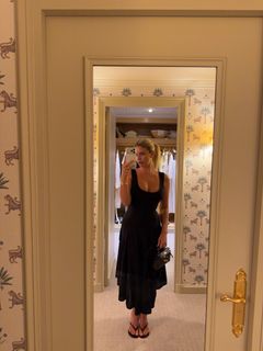 Natasha Oakley feet photo 5