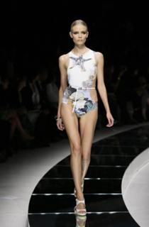 Natasha Poly feet photo 2
