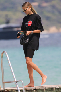 Natasha Poly feet photo 3