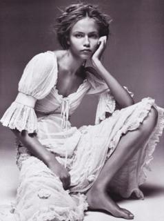 Natasha Poly feet photo 3