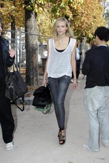 Natasha Poly feet photo 17