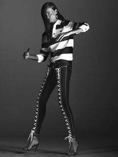 Natasha Poly feet photo 9