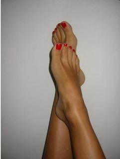 Natasha St-Pier feet photo 12