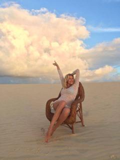 Natasha Stefanenko feet photo thumbnail