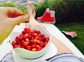 Natasha Stefanenko feet photo thumbnail