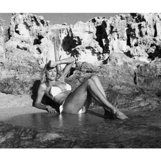 Natasha Stefanenko feet photo thumbnail