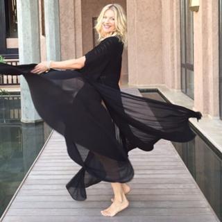 Natasha Stefanenko feet photo thumbnail