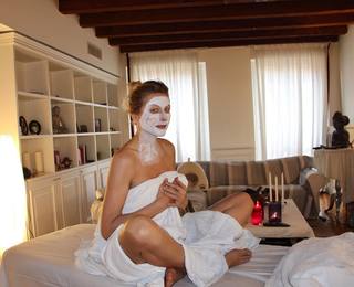 Natasha Stefanenko feet photo thumbnail