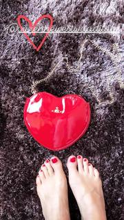 Natasha Stefanenko feet photo thumbnail