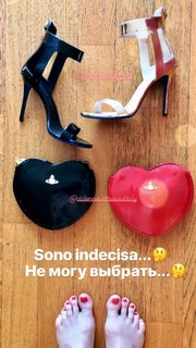 Natasha Stefanenko feet photo thumbnail