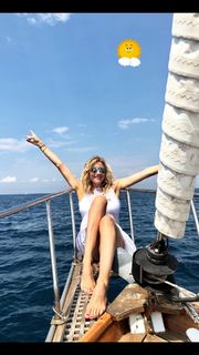 Natasha Stefanenko feet photo thumbnail