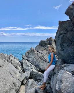 Natasha Stefanenko feet photo thumbnail