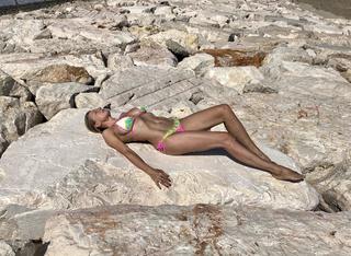 Natasha Stefanenko feet photo thumbnail