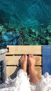 Natasha Stefanenko feet photo thumbnail