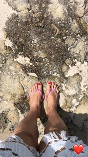 Natasha Stefanenko feet photo thumbnail