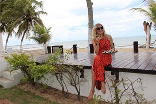 Natasha Stefanenko feet photo thumbnail