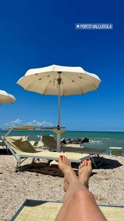 Natasha Stefanenko feet photo thumbnail