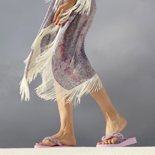 Natasha Stefanenko feet photo thumbnail