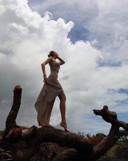 Natasha Stefanenko feet photo thumbnail