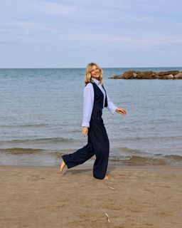 Natasha Stefanenko feet photo thumbnail