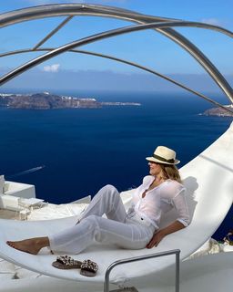 Natasha Stefanenko feet photo thumbnail