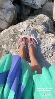 Natasha Stefanenko feet photo thumbnail