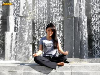 Natasha Yi feet photo 14