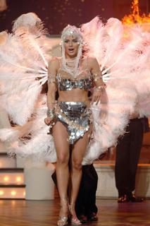 Natasza Urbanska feet photo thumbnail