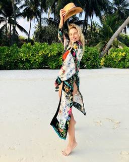 Natasza Urbanska feet photo thumbnail