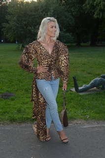 Natasza Urbanska feet photo thumbnail