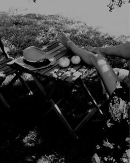 Natasza Urbanska feet photo thumbnail