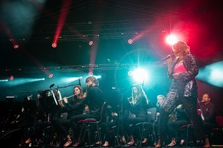 Natasza Urbanska feet photo thumbnail