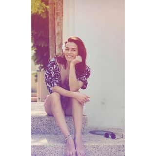 Natasza Urbanska feet photo thumbnail