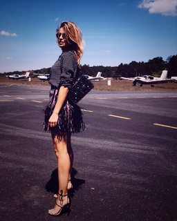 Natasza Urbanska feet photo thumbnail