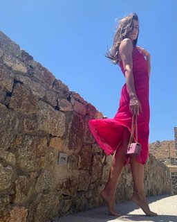 Natasza Urbanska feet photo thumbnail