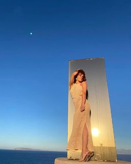 Natasza Urbanska feet photo thumbnail